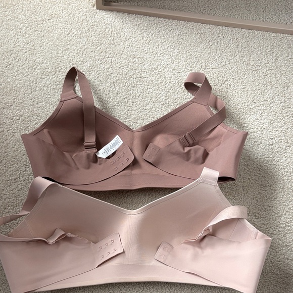 Lululemon Women's Seamless Bras - Blush and Nude - Picture 2 of 4